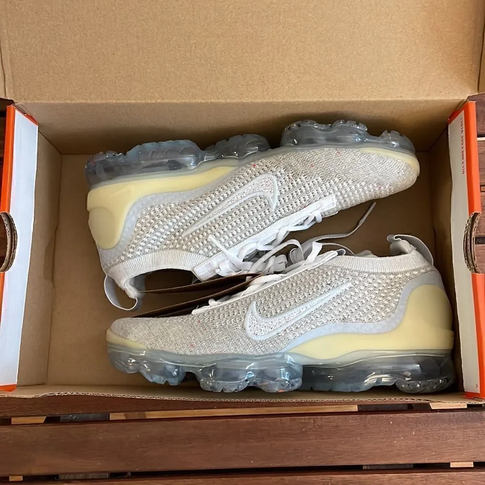 Nike Air VaporMax 2021 FK White Pure Platinum Women Size 8(DC4112-100)